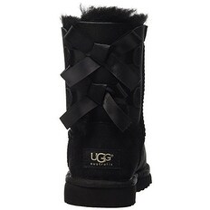boy uggs black