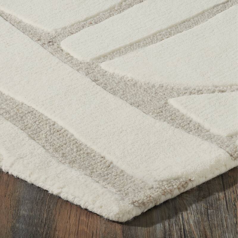 Cosmos 5'3" x 7'3" ft Handwoven Indoor Rug, Ivory/ Sand - 5'3" x 7'3" ft