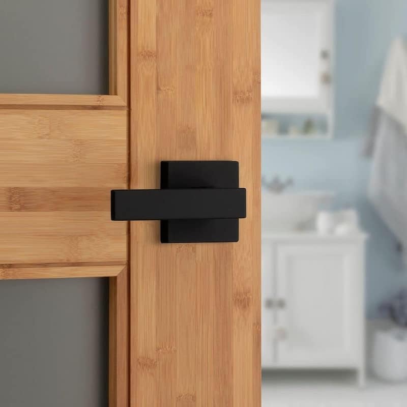 Kwikset Singapore Interior Privacy Door Handle with Lock