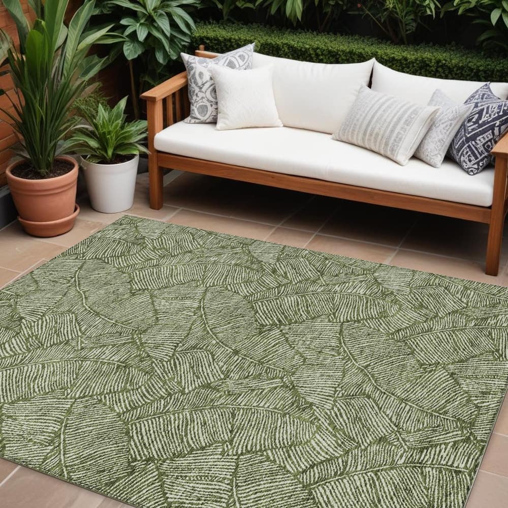 HomeRoots Floral Transitional Rectangle Outdoor Rug