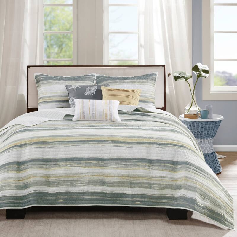 Rossetta 6-Piece Serene and Tranquil Watercolor Striped Printed Full/Queen Quilt Set with Throw Pillows