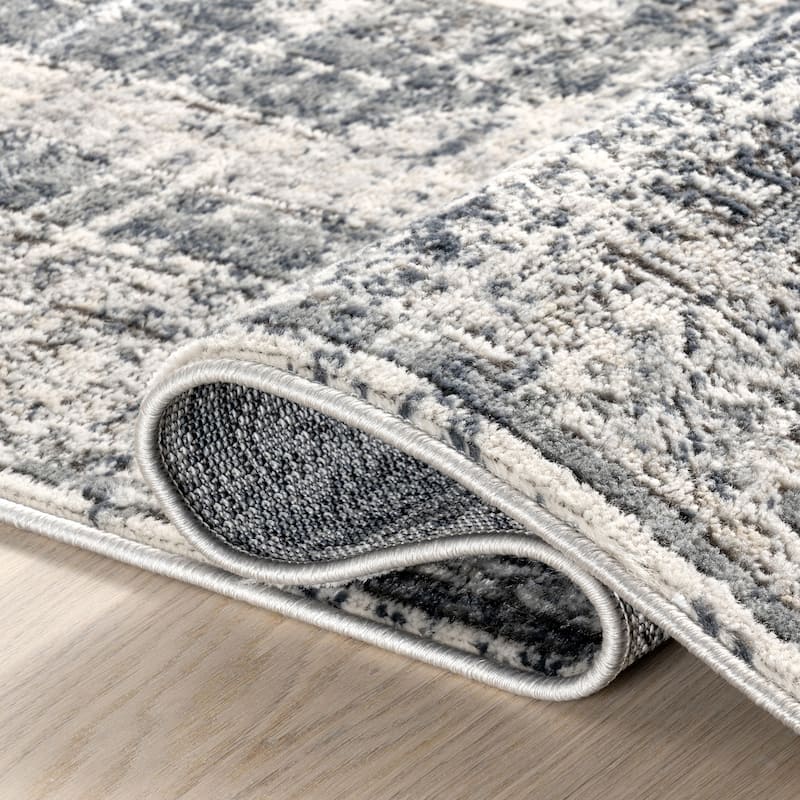 Nuloom Jayla Barbed Iris Medallion Area Rug