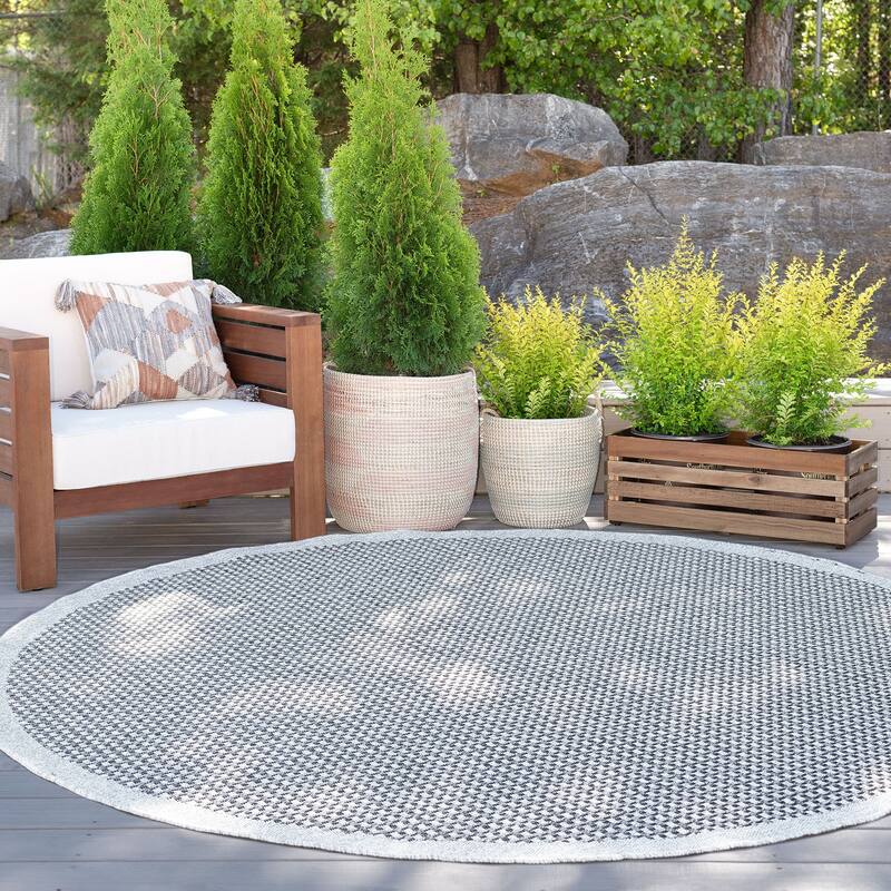 Dennis Coastal Windowpane Indoor/Outdoor Area Rug