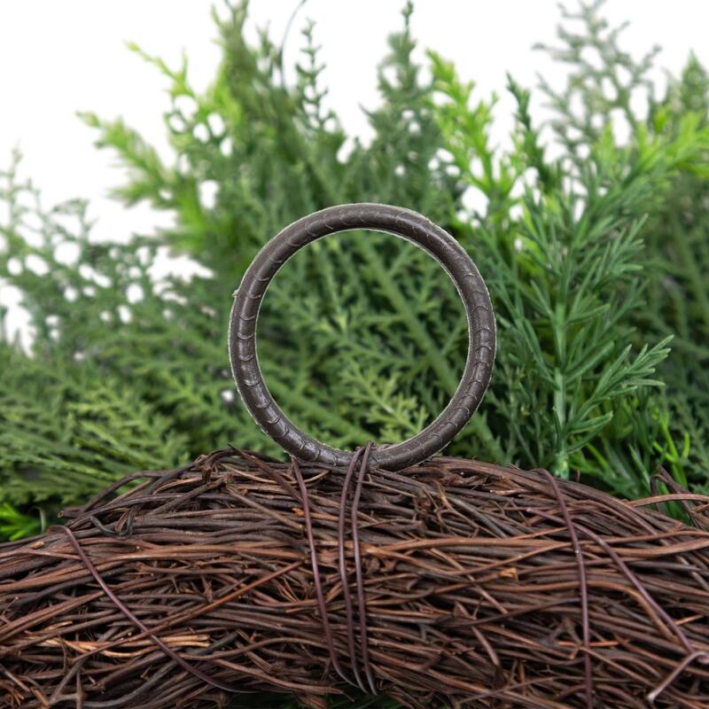 Cedar Artificial Christmas Wreath - 24" - Unlit