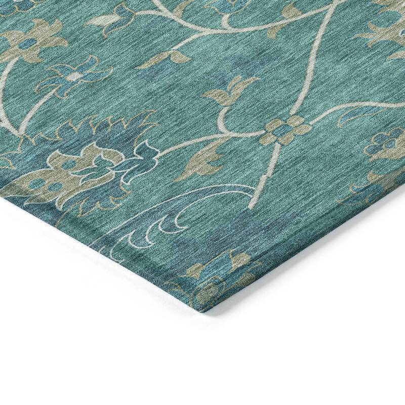 Machine Washable Indoor/ Outdoor Traditional Luna Chantille Rug