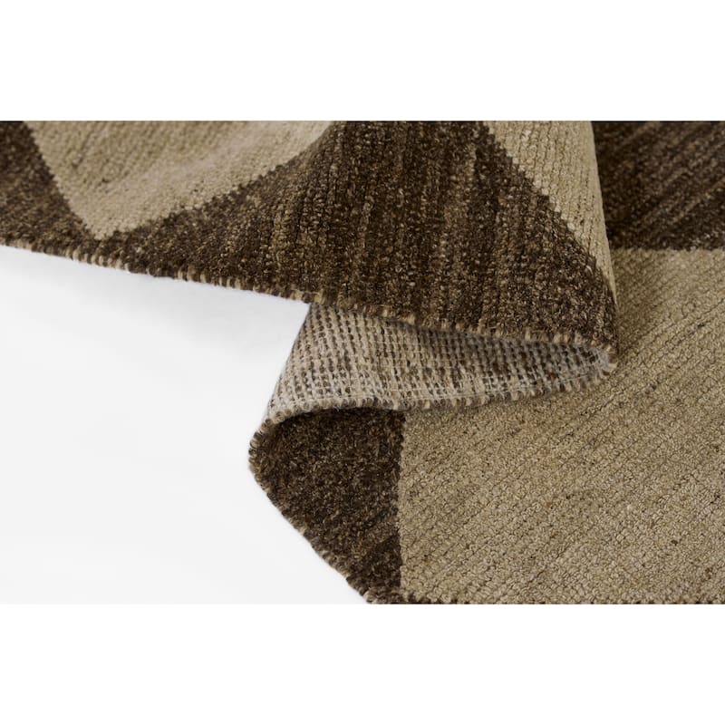 Momeni Willow Diamond Hand Woven Wool Area Rug