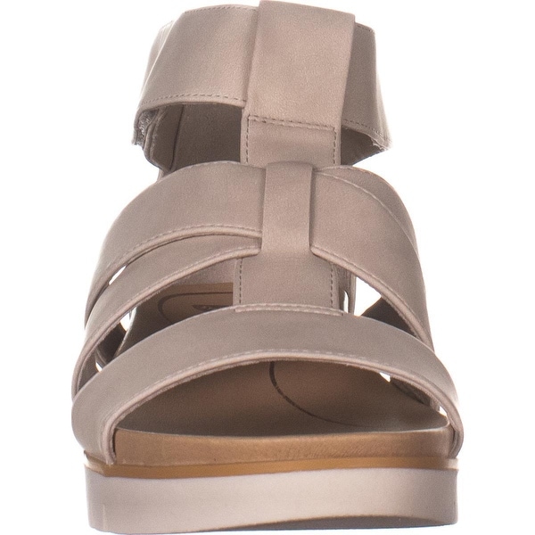 dr scholl's got this sandal