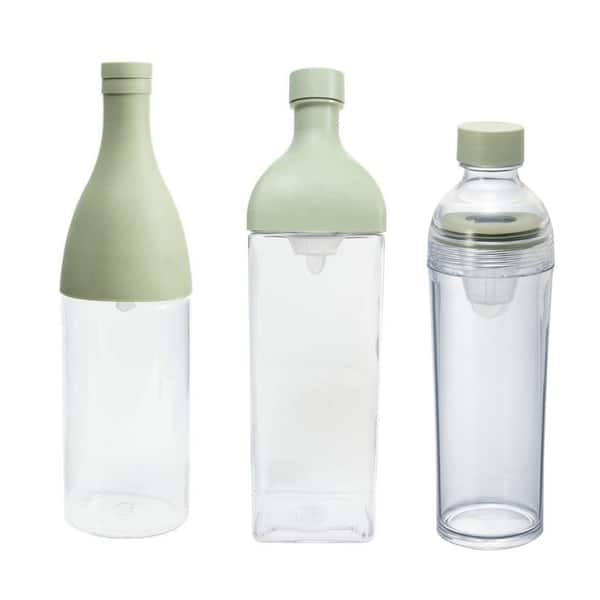 https://ak1.ostkcdn.com/images/products/is/images/direct/1c08e1efd40b3faf5140f5850b126e20aab9064d/Hario-Filter-in-Cold-Brew-Tea-Bottles-%28400ml%2C-800ml%2C-1200ml%29.jpg?impolicy=medium