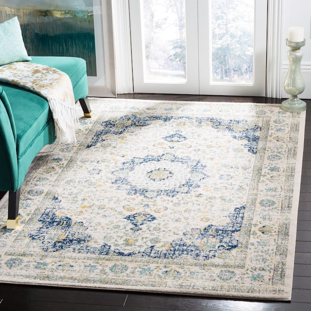 SAFAVIEH Evoke Annabel Vintage Shabby Chic Oriental Rug - 4' x 6' - Ivory/Blue