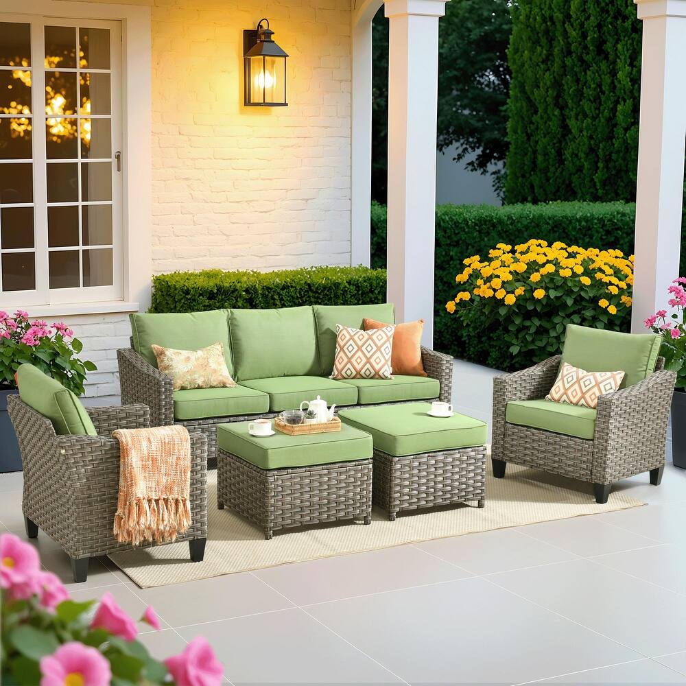 ​​OVIOS 5-Piece Outdoor Wicker Set With Ottoman