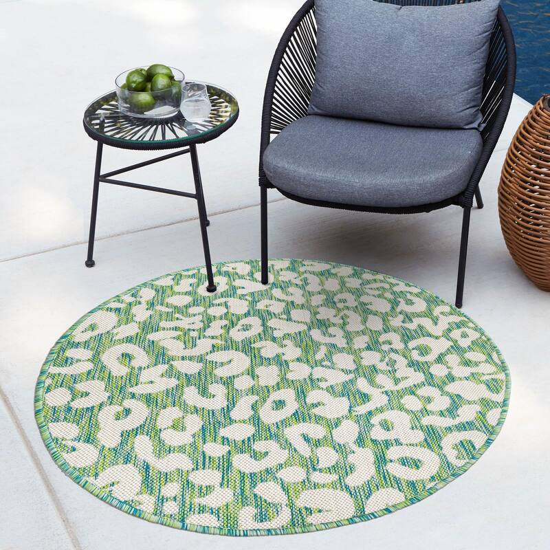 Outdoor Gallery Collection Area Rug