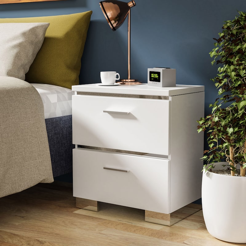 Champs Contemporary Queen Solid Wood 3-Piece Storage Panel Bedroom Set with USB Port by Furniture of America