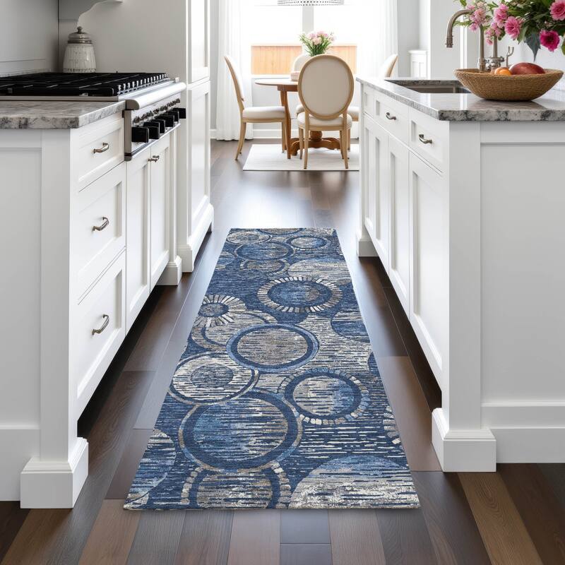 Machine Washable Indoor/Outdoor Contemporary Wheels Chantille Rug