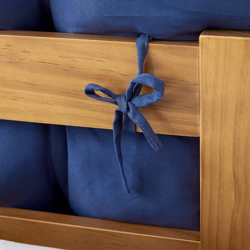 Rainha - Puffy Tufted College Headboard