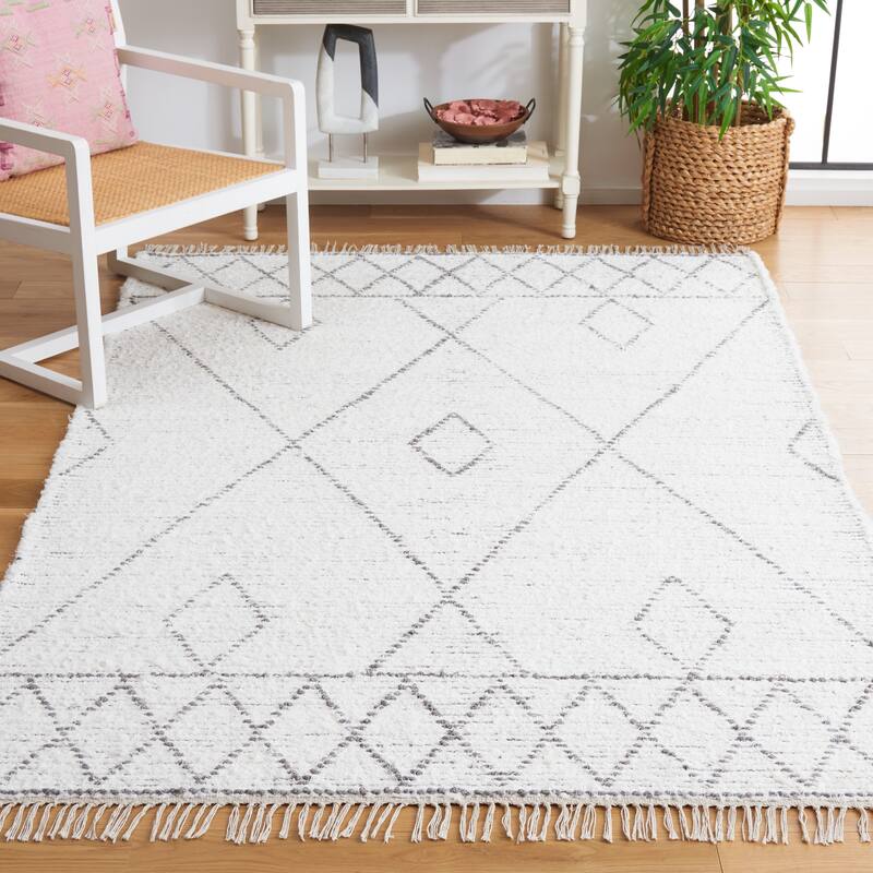 SAFAVIEH Handmade Casablanca Uljana Boho Cotton Fringe Rug - 8' x 10' - Ivory/Grey