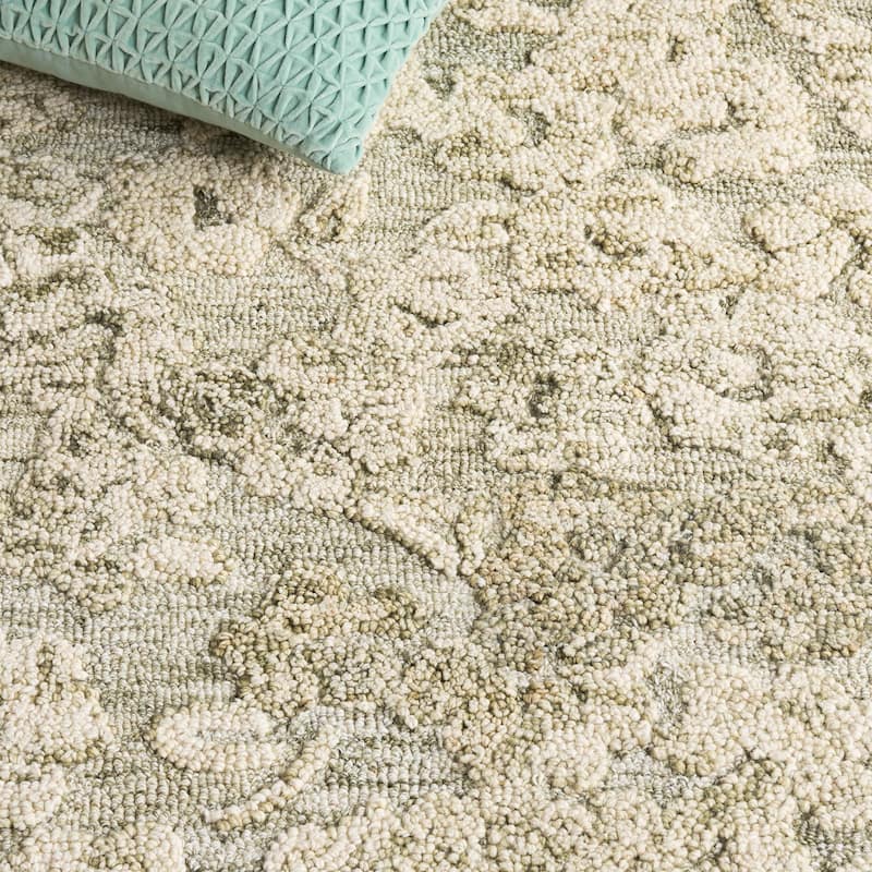 SAFAVIEH Handmade Abstract Lorette Wool Rug