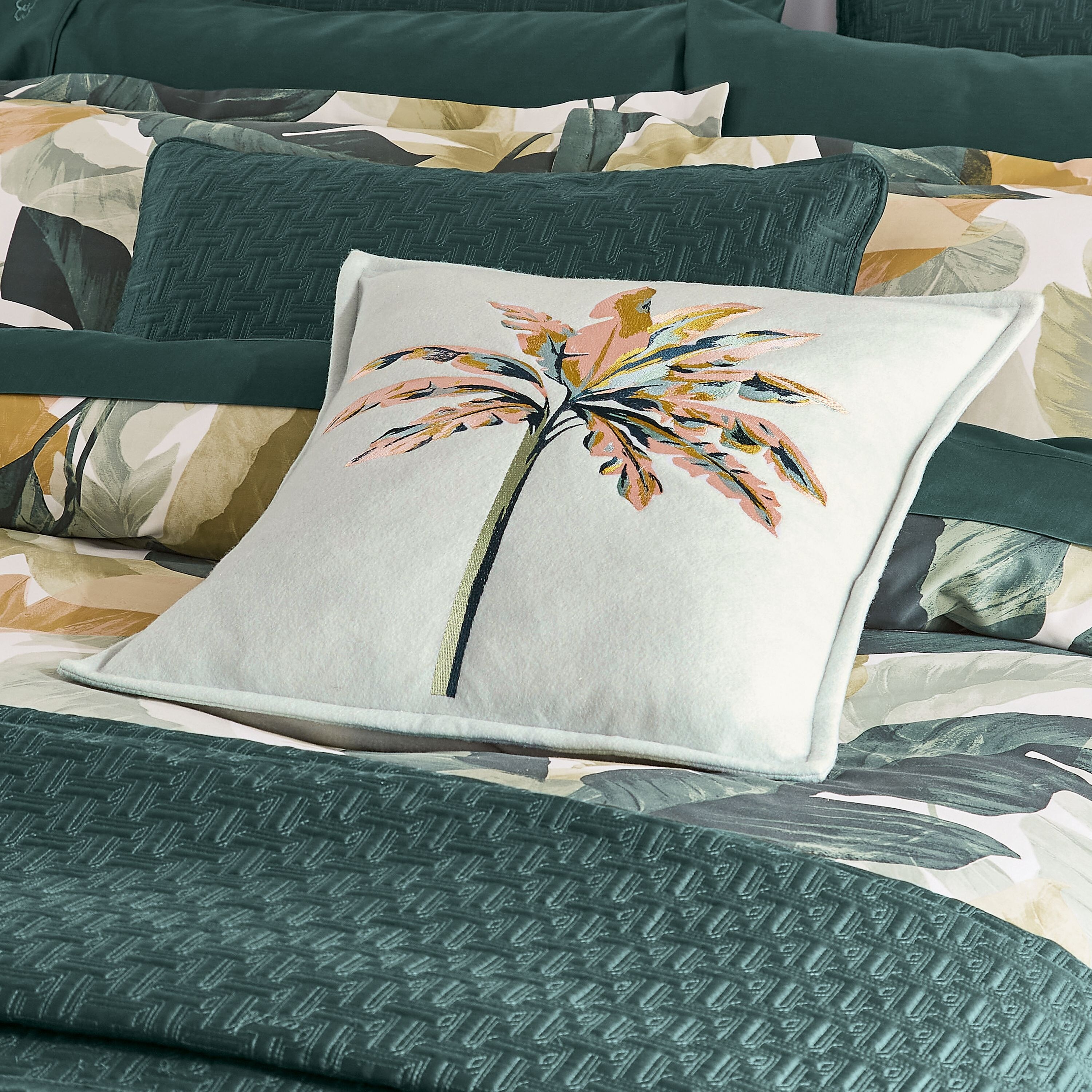 Bed bath beyond decorative pillows outlet