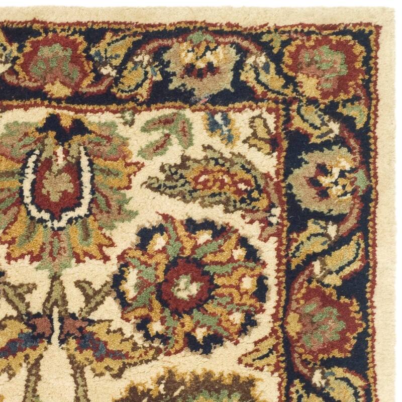 SAFAVIEH Handmade Classic Maurine Traditional Oriental Wool Rug