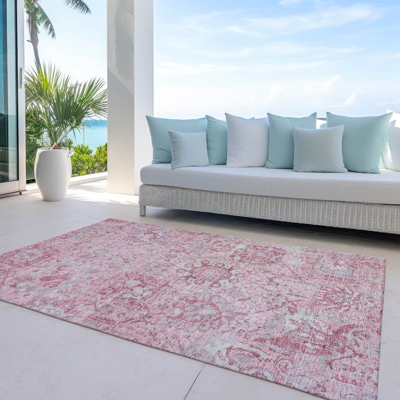 Machine Washable Indoor/ Outdoor Vintage Traditional Chantille Rug