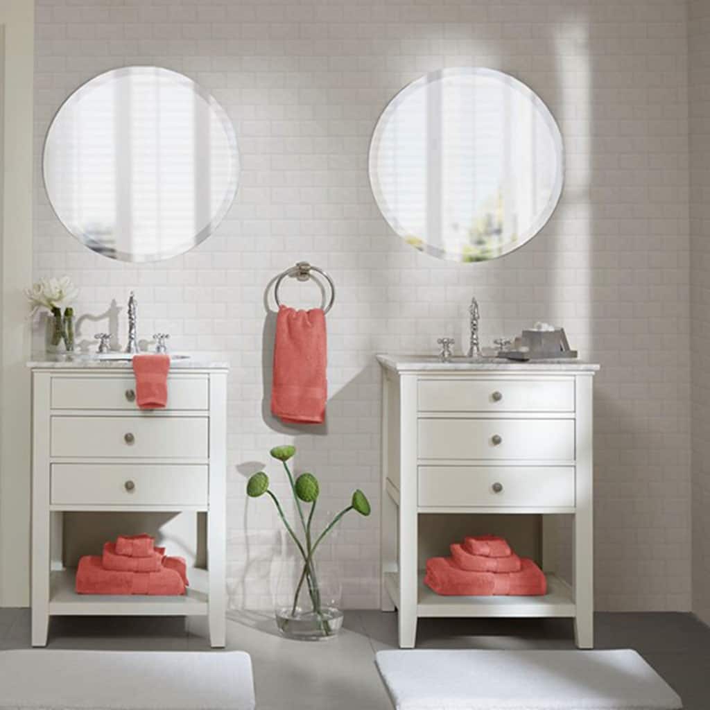 One hundred percent Cotton 8 Piece Antimicrobial Towel Set