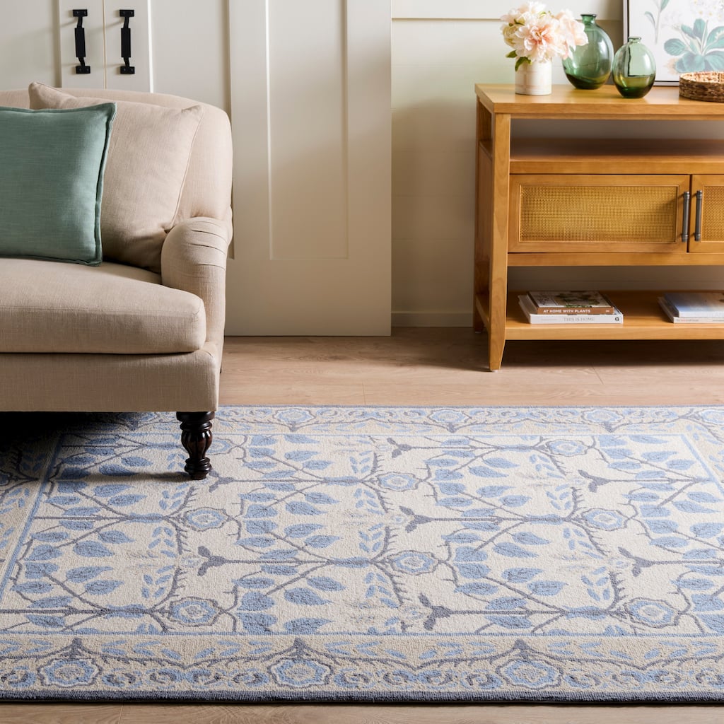 Martha Stewart by SAFAVIEH Handmade Jobka Wool Rug