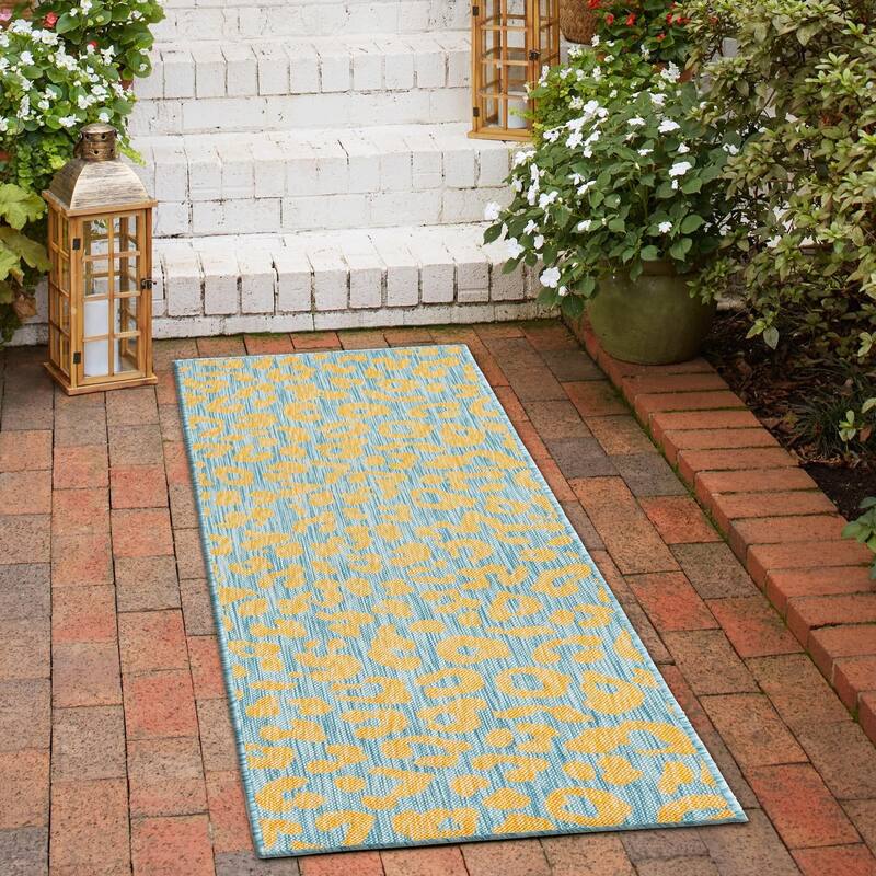 Outdoor Gallery Collection Area Rug