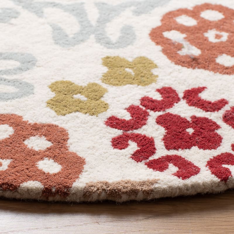 SAFAVIEH Handmade Wyndham Alja New Zealand Wool Area Rug