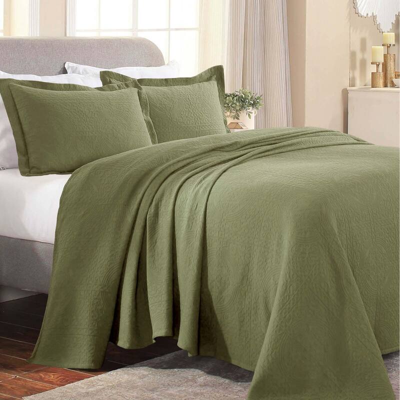 Superior Fleur De Lis Cotton Decorative Bedspread Set