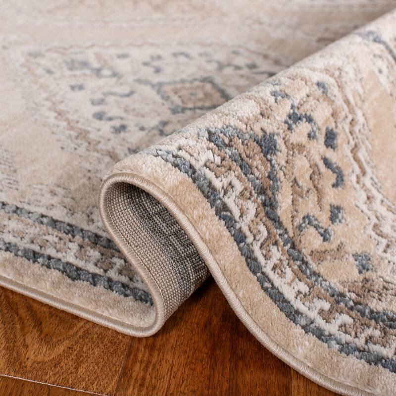 SAFAVIEH Oregon Myrna Traditional Boho Rug