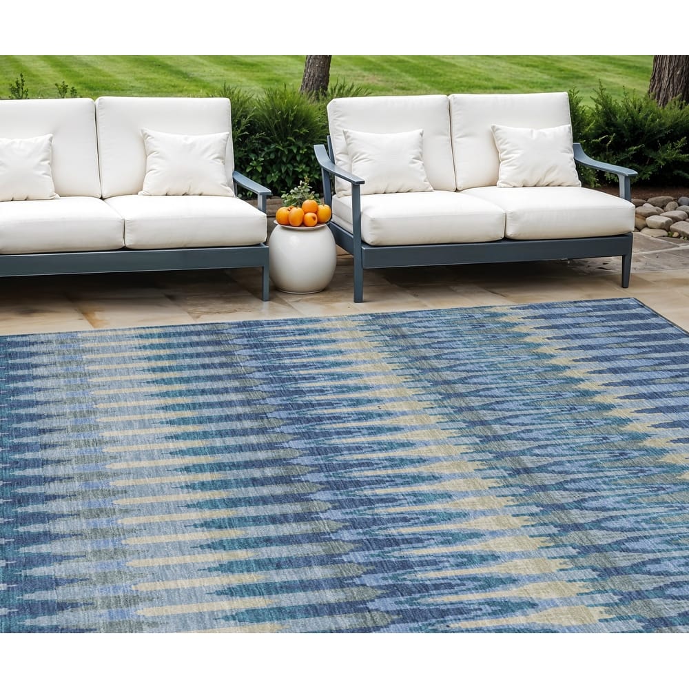 HomeRoots Southwestern Transitional Rectangle Outdoor Rug