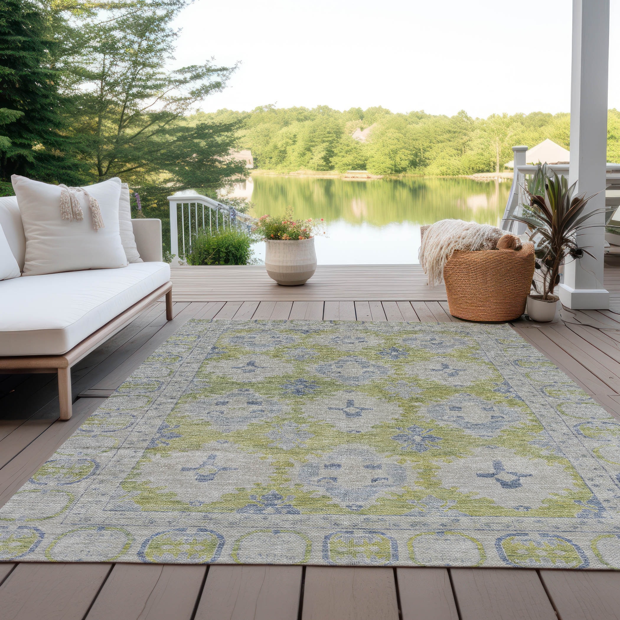 Machine Washable Indoor/ Outdoor Boho Chantille Rug