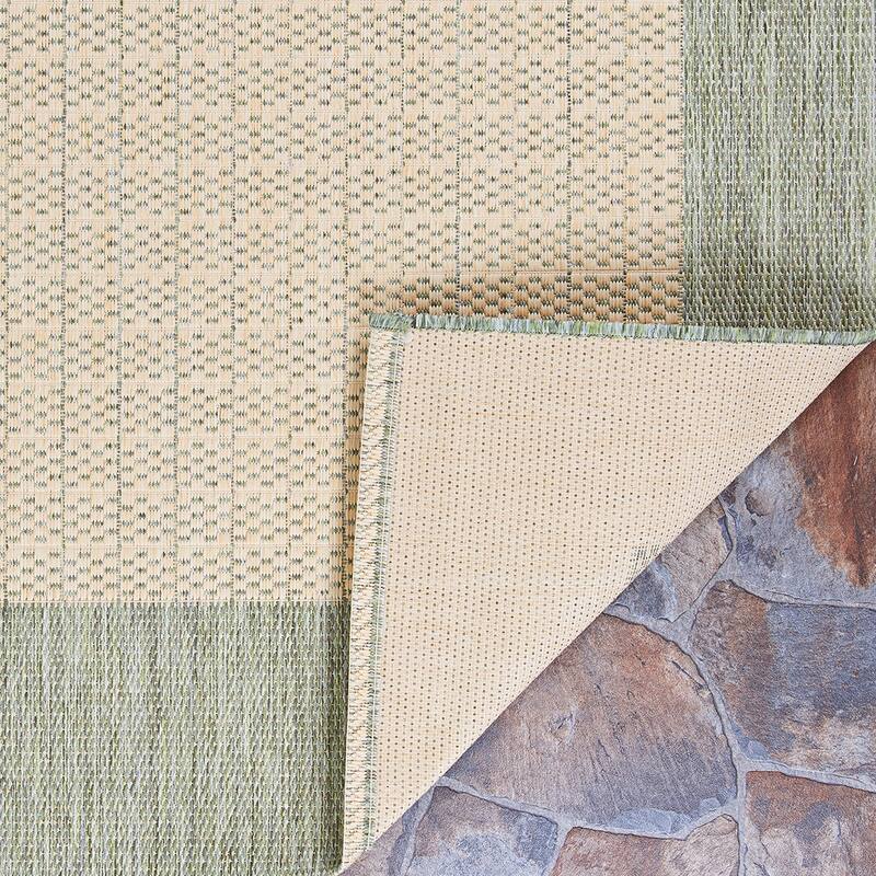 Pergola Quad Indoor/ Outdoor Area Rug