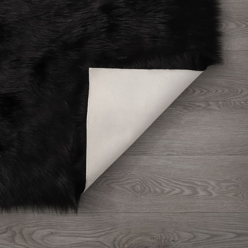 60 in L Ultra Soft Fluffy Faux Fur Sheepskin Area Rug - 3'6"