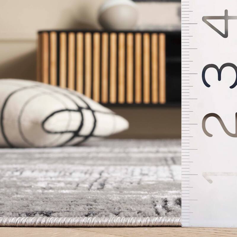 SAFAVIEH Whisper Inez Modern Abstract Rug