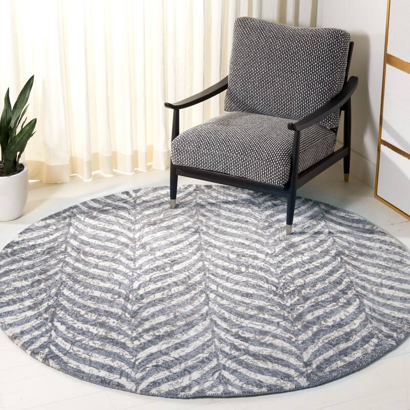 SAFAVIEH Handmade Restoration Vintage Xena Wool Rug - 6' Round - Grey/Ivory