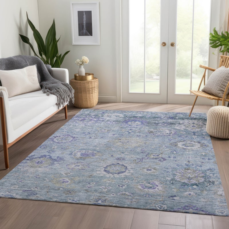 Machine Washable Indoor/ Outdoor Vintage Traditional Chantille Rug
