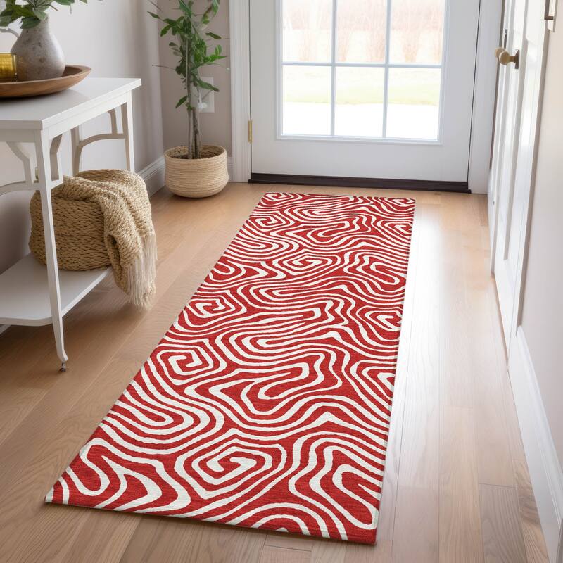 Machine Washable Indoor/ Outdoor Modern Trance Chantille Rug - Red - 2'3" x 7'6"