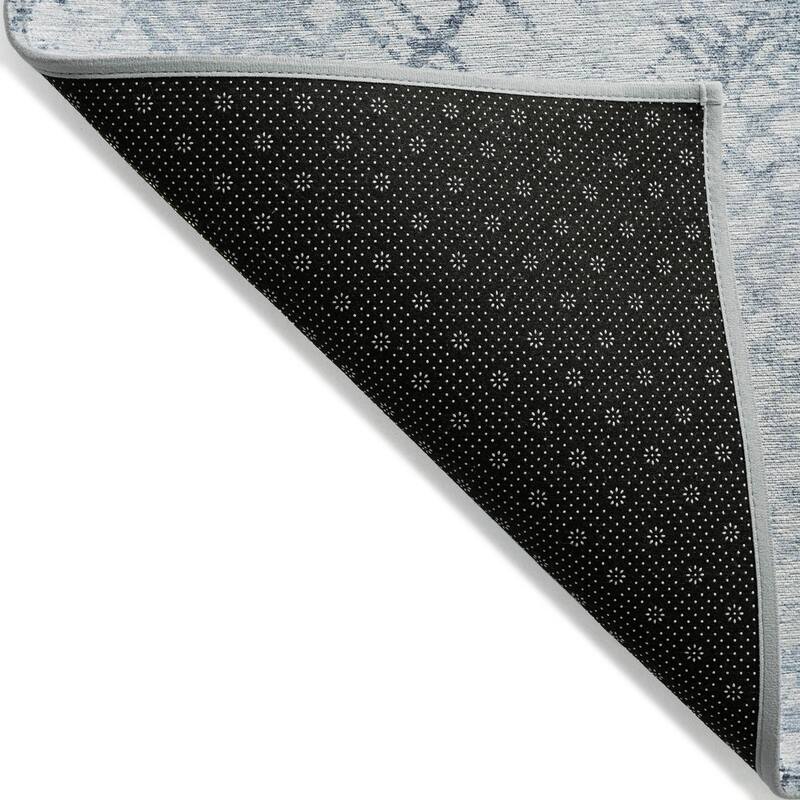 Machine Washable Indoor/ Outdoor Chantille Distressed Trellis Rug
