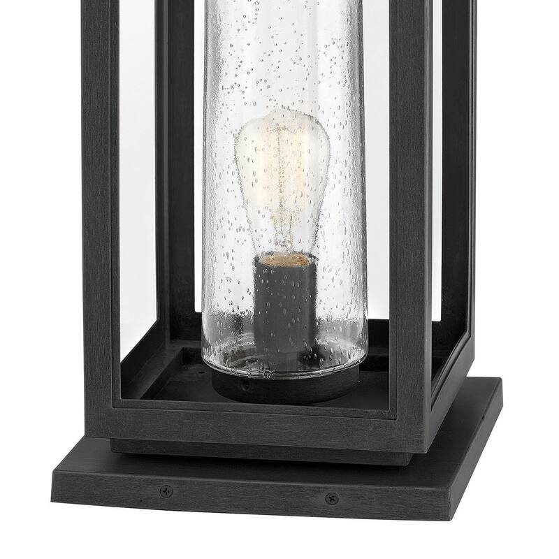 Hinkley Lighting Atwater 120v 1 Light 22" Tall Coastal Elements Post