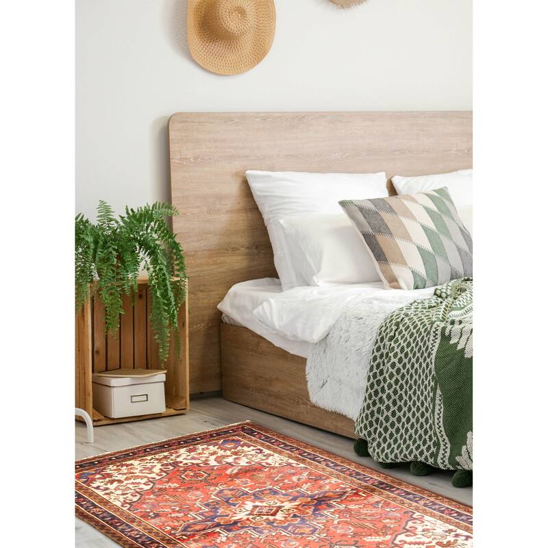 ECARPETGALLERY Hand-knotted Sarabi Red Wool Rug - 3'7 x 4'11