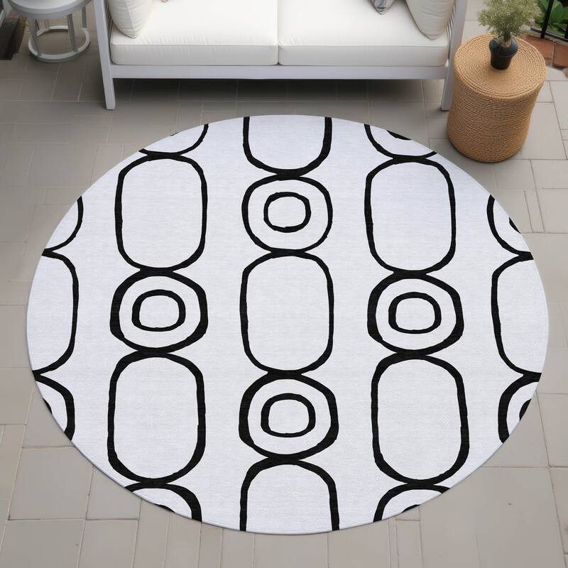 Machine Washable Indoor/ Outdoor Modern Vibe Chantille Rug - White - 8' x 8'
