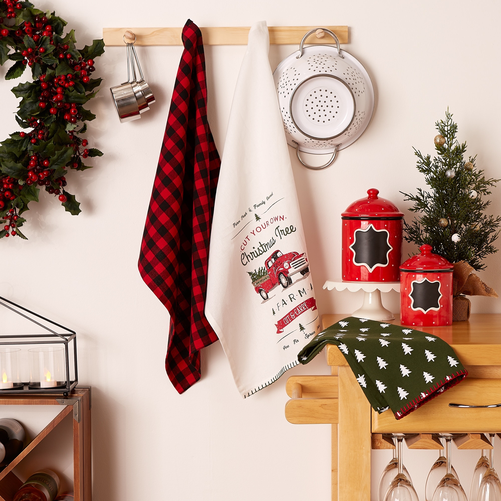 Farmhouse Christmas Kitchen Hand Towels: Country Truck and Trees