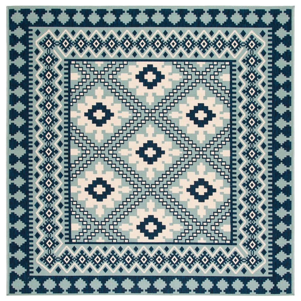 SAFAVIEH Veranda Selda Indoor/ Outdoor Waterproof Patio Backyard Rug
