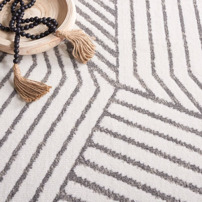 SAFAVIEH Pyramid Glennie Modern Geometric Rug
