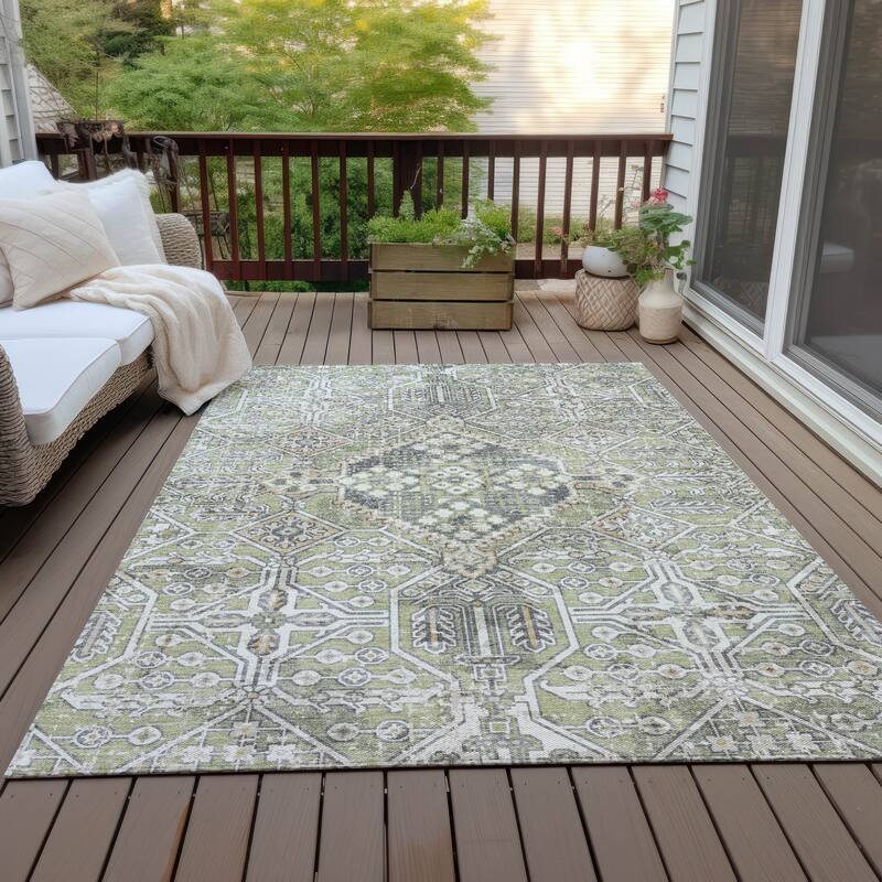 Machine Washable Indoor/Outdoor Traditional Eclectic Chantille Rug - Aloe - 5' x 7'6"