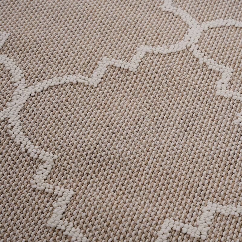 Guros Collection Ivory / Trellis Indoor / Outdoor Non-Shedding Area Rug