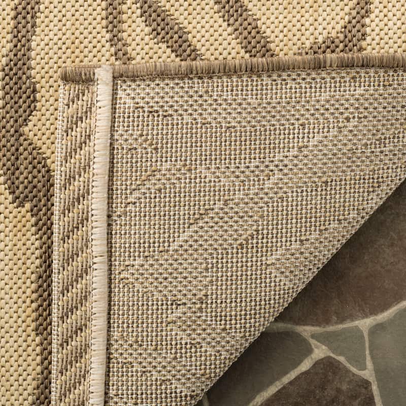Martha Stewart by SAFAVIEH Layered Faux Bois Indoor/ Outdoor Waterproof Rug