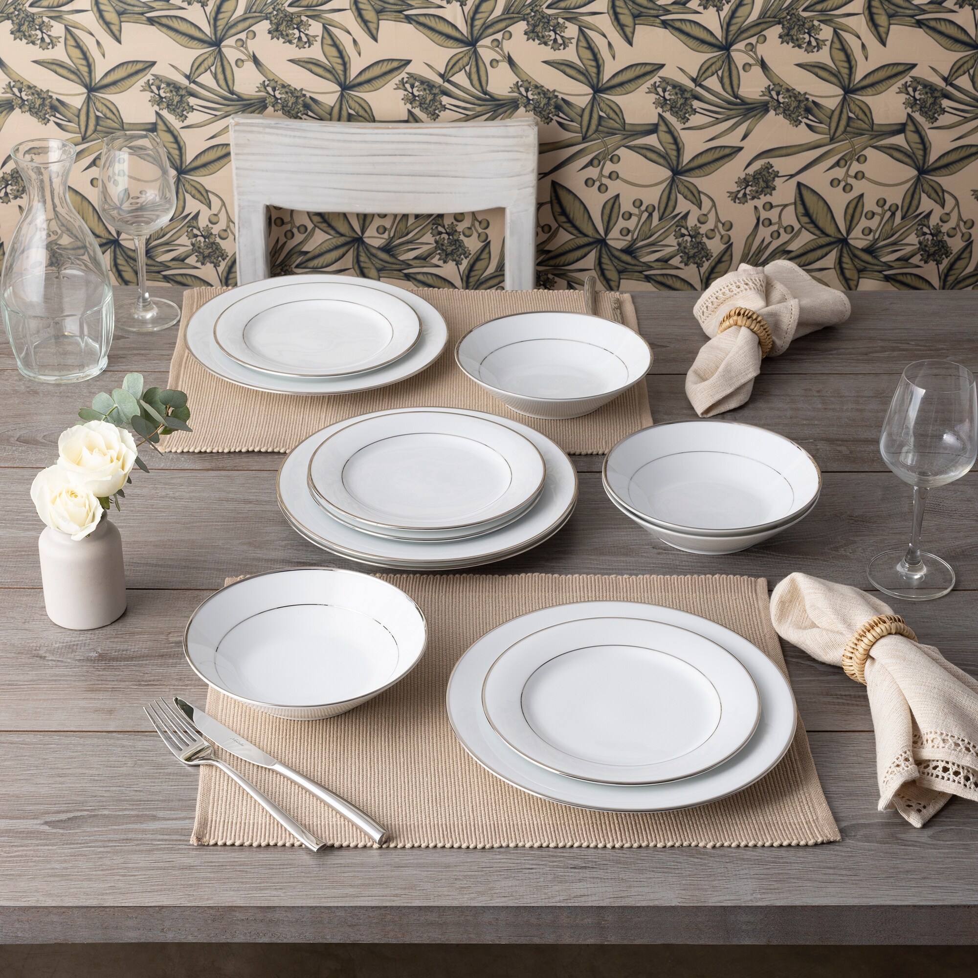 Noritake Spectrum 12-Piece Dinnerware Set, Service For 4 - Bed