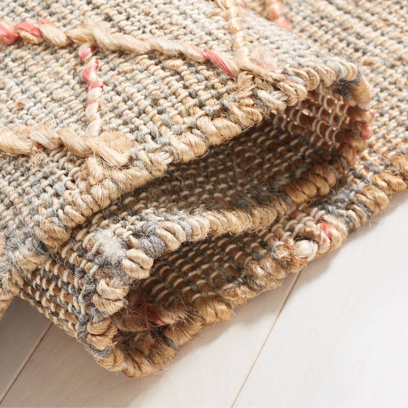 SAFAVIEH Handmade Natural Fiber Arly Boho Jute Fringe Rug