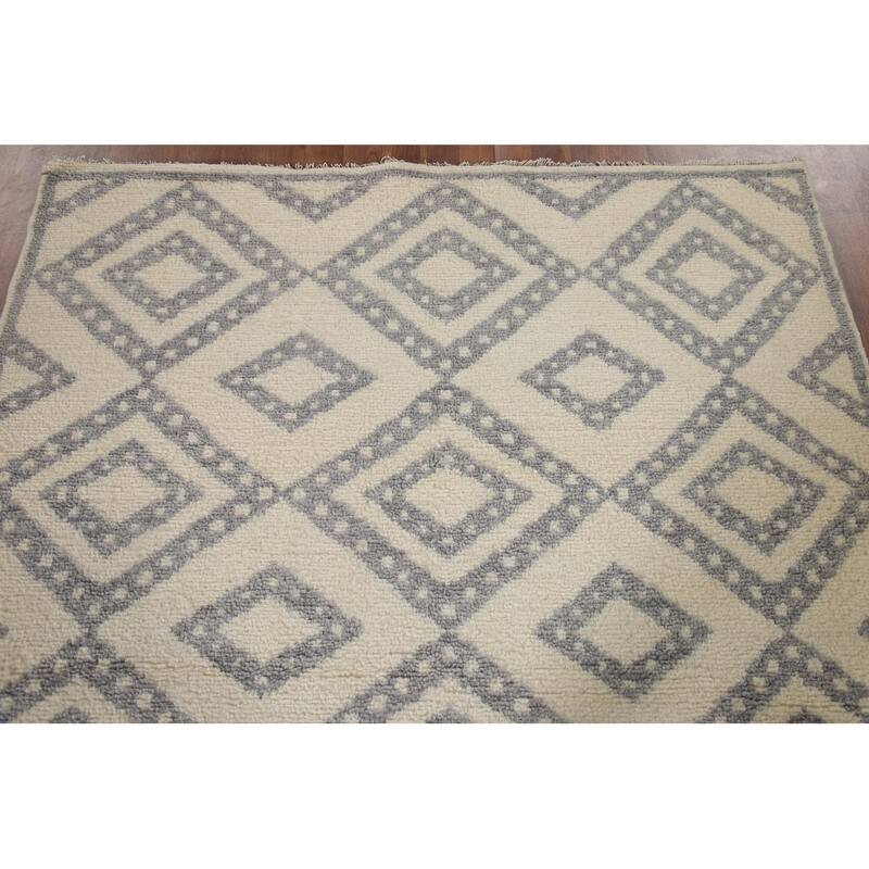 Hand Knotted Oriental 100% Wool Carpet Modern Geometric Beige & Ivories Moroccan Area Rug - 7' 8'' X 5' 3''